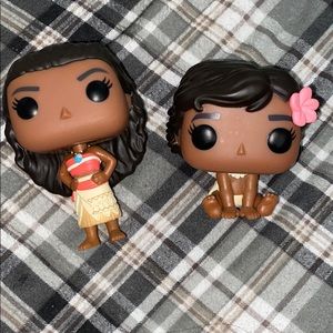 Baby moana and moana funk pop figures